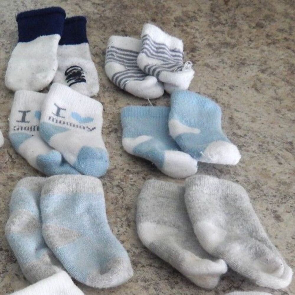 23pc Preemie Newborn Baby Bundle Socks Mittens Shoes Gerber Faded Glory Mix Lot - Picture 7 of 8